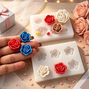 J10-591 Personnalisation d'usine et vente en gros de moules en silicone à petites fleurs pour la fabrication de bougies/savons/gâteaux/chocolats/décorations - Product Image 2