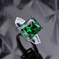 Prix usine Super étincelant 8A bague en zircone cubique en argent Sterling 925 femmes bagues en diamant à haute teneur en carbone pour la fête de mariage