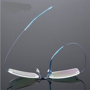 Gafas Ópticas Personalizadas al por Mayor para Hombres y Mujeres, Monturas Flexibles sin Marco, de Titanio con Memoria - Product Image 4