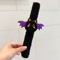 Décorations sur le thème d'Halloween, bracelet pour enfants en forme de chat, citrouille, fantôme, chauve-souris, jouet en peluche, bracelet à pression pour Halloween