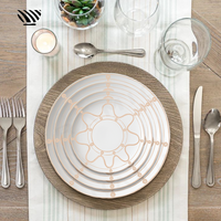 Ensemble de Plats en Céramique Beige - Blanc Élégant pour une Décoration de Table de Mariage Classique Rustique et Raffinée