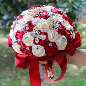 Ramo de Rosas Artificiales de Primera Calidad con Pedrería y Cinta, Color Rojo Champán, para Novia, Boda, Quinceañera, Hecho a Mano - Product Image 6