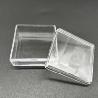 Mini boîte en plastique PS transparente de 50*50*20 MM pour le stockage de broches de badges