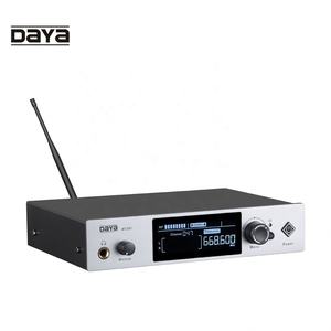 Blanco PSM300 Sistema de monitor en la oreja Micrófono inalámbrico clásico 2 canales 125DB UHF Vocal Stage Performance Dayators Metal - Product Image 3