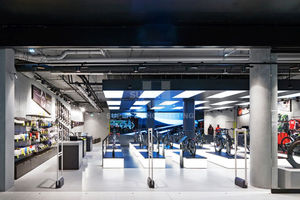 Bán Lẻ Thể Thao Bike <span class=keywords><strong>Display</strong></span> Rack Đứng Hiện Đại Scooter Riding Bike Chuỗi Cửa Hàng Nội Thất Tùy Chỉnh Bike Shop Ý Tưởng Thiết Kế - Product Image 4