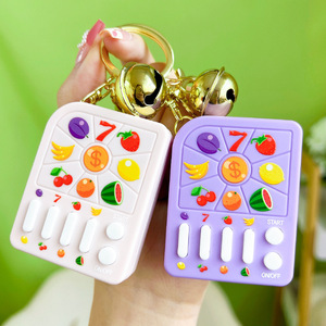 Mini consola de juegos máquina de lotería de frutas consola de juegos <span class=keywords><strong>digital</strong></span> llavero juguete de rompecabezas divertido para niños - Product Image 6