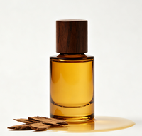 Huile d'agarwood, extrait d'herbes liquide en bouteille, emballage en plastique et en fût