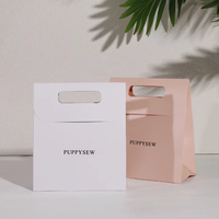Nouveau design, sac cadeau en papier spécial avec couvercle rabattable, sac à main de luxe, emballage cosmétique, mariage, bonbons, logo personnalisé, vente en gros, ruban