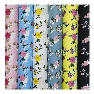Tessuto Challis in Viscosa 100% Rayon Stampato Floreale, Tessuto in Rayon Filato Liscio dalla Thailandia - Product Image 3