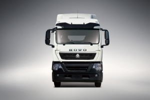 <span class=keywords><strong>SINOTRUK</strong></span> <span class=keywords><strong>HOWO</strong></span> HOHAN 6X4 <span class=keywords><strong>HOWO</strong></span>-TX tracteur 380 HP Diesel Euro 2 émissions nouveau camion lourd direction gauche 31-40T capacité de charge - Product Image 2