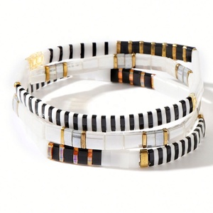 Ensemble de bracelets perlés élastiques multirangs en verre Miyuki Tila, style bohème, résistants à la décoloration, pour l'été et la plage, bijoux de mode unisexe - Product Image 6