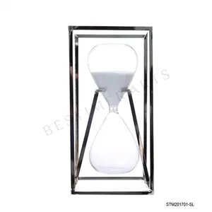 Reloj de arena con temporizador de arena de metal con marco de metal de color plateado diseño moderno al por mayor reloj de arena de vidrio de borosilicato de 5 minutos