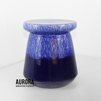 Nouveau design moderne, pot de fleurs rond en céramique émaillée bleue avec logo personnalisé pour la décoration de la maison et du jardin, MOQ 10 pièces