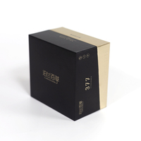 Boîte rigide noire luxueuse avec base dorée et insert en velours, emballage haut de gamme pour soins de la peau OEM ODM