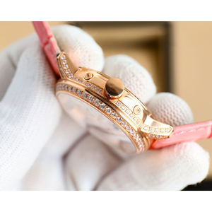 Montre-bracelet de luxe pour femme en promotion avec cadran de 35 mm, bracelet en cuir multifonctionnel en acier inoxydable de 22 mm de largeur, logo personnalisé, Shanghai - Product Image 5