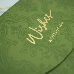 Scatola chiusa magnetica con scatola di caramelle di nozze regalo verde di moda con oro