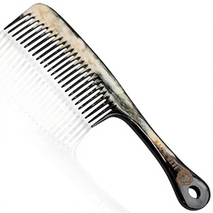 Peigne en corne de bœuf 100 % fait main, moderne, écologique, respectueux de la peau, naturel, antistatique, idéal pour les salons – Meilleure vente - Product Image 1