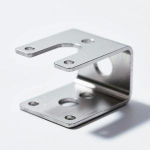 Pièces de quincaillerie métalliques estampées sur mesure : clips, serres, supports, fixations pour meubles, éclairage et articles ménagers - Product Image 3
