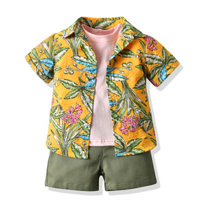 Ensemble de vêtements pour garçons d'été, chemise à manches courtes à imprimé floral, t-shirt, shorts, ensemble trois pièces pour garçons - Product Image 1