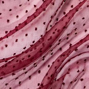 Grosir anggur merah Swiss Dot Jacquard gelembung Seersucker kain Organza dengan emas kilau desain gaun Prom kain - Product Image 6