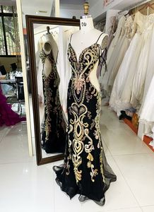 Fournitures de fabrication <span class=keywords><strong>Robes</strong></span> de soirée Aso Ebi pour femmes noires Paillettes <span class=keywords><strong>Longues</strong></span> bretelles spaghetti Robe de soirée imprimée de luxe - Product Image 2