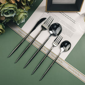 Ensembles de couverts en plastique jetables sûrs et à couleurs personnalisées pour hôtels, banquets, fêtes, fourchettes, couteaux, cuillère, moulés sans couture - Product Image 4