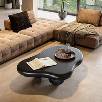 Table basse en bois style nuage crémeux à pattes sphériques |   Utilisation domestique dans le salon |   Petit format idéal pour les appartements - Forme irrégulière