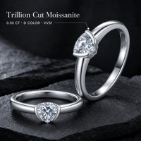 Bague moderne élégante en argent sterling 925 massif avec moissanite taille triangle 0,5 carat D VVS1 sertie clos