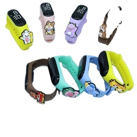 Montre électronique numérique à affichage LED en plastique, motif dessin animé mignon, pour étudiants, garçons et filles, vente en gros directe d'usine, nouveauté