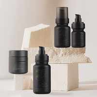 Bouteille de pompe de lotion de bouteille givrée de luxe tout noir 100ml 120ml Petg