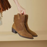 Sepatu Boots Pendek RLT Vintage Ujung Runcing Model Baru Bahan Kulit Sapi Fashion Berongga Nyaman Hak Sedang Sepatu Boots Wanita Ukuran 34-41