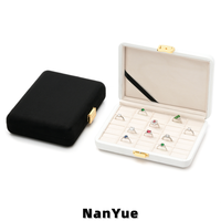 Boîte de rangement portable en suède pour bagues, avec plusieurs compartiments, boîte de rangement pour bijoux, étui de présentation de bagues de voyage, boîte d'emballage de bijoux avec logo personnalisé