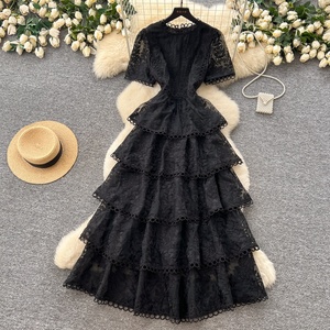 Robe longue en dentelle style français pour femme, taille haute, coupe étagée, pour l'été, élégance mondaine - Product Image 4