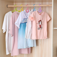 K477 Kinder-Kunststoff-Kleiderbügel Kleiderständer Bunte Rutschfeste Baby- und Kinderbügel Wäsche Kleine Kunststoff-Kleiderbügel