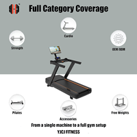 Tapis roulant de fitness avec écran de projection, poignées avant, plateforme plate et support stable pour équipement de fitness commercial