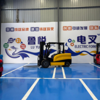La Chine de fabrication de nouvelle énergie 2-5 tonnes tout-terrain gerbeur électrique certifié ISO manuel puissance batterie chariot élévateur