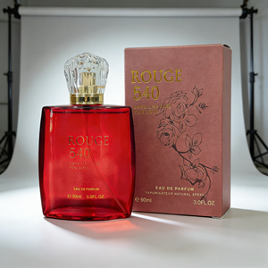 <span class=keywords><strong>Baccarat</strong></span> <span class=keywords><strong>Rouge</strong></span> <span class=keywords><strong>540</strong></span> con el icónico cristal rojo y tapa de diamantes, una fragancia encantadora, lujosa y duradera en formato de 90 ml - Product Image 2