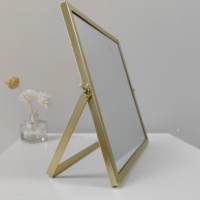 Dessus de table Miroir de maquillage encadré en métal