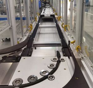 Dubbele Snelheid Kettingtransporteur Voor Elektrische Motorfiets Assemblagelijn Pallet Transportband Systeem Vrije Stroom Gemotoriseerde Dubbele Snelheid - Product Image 5