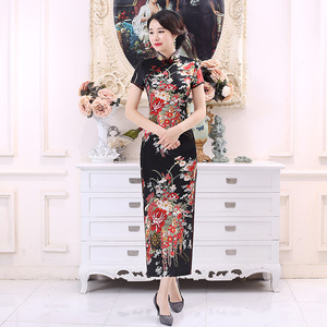 Nuovo Cheongsam Lungo <span class=keywords><strong>Etnico</strong></span> Cinese Elegante in Seta per Primavera/Estate, <span class=keywords><strong>Abbigliamento</strong></span> Femminile Stampato Digitalmente all'Ingrosso - Product Image 1