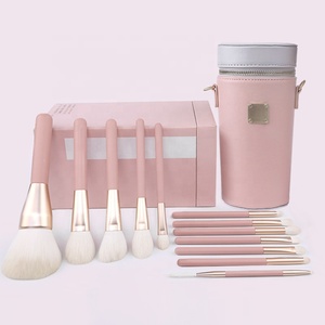 Nouveaux produits Cadeaux de Noël 12 pièces ensemble de <span class=keywords><strong>pinceaux</strong></span> de maquillage professionnel ensemble de <span class=keywords><strong>pinceaux</strong></span> cadeau de haute qualité avec emballage haut de gamme en PU - Product Image 5