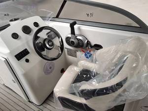 Рыболовная лодка L620 из стекловолокна на 10 человек, 6,2 м, с двумя подвесными моторами по 150 л.с., спортивная яхта, лодка для вейксерфинга - Product Image 5