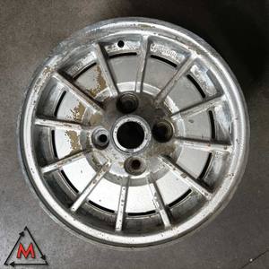 Rueda Cromodora Vintage de Aleación 5.5Jx14 4x108 con Acabado Pulido para Aplicaciones en Autos de Carreras Alfa Romeo, Disponible en 15, 19 y 20 Pulgadas, Nueva - Product Image 1