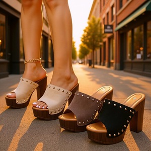 Mules à plateforme pour femmes, à bout ouvert, avec talon bloc orné de pierres, couleur unie, semelle extérieure en caoutchouc, doublure en microfibre, tendance - Product Image 1
