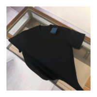 Nouveau modèle de t-shirt imprimé unisexe, respirant et confortable, idéal pour les tenues décontractées quotidiennes et les tenues de bureau.
