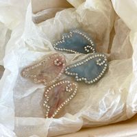 CHUJIAN Vente en gros de pinces à cheveux de luxe en acétate avec strass en forme d'ailes, barrettes latérales en cristal, petites pinces à bec de canard antidérapantes pour filles