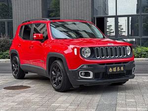 Venta al por Mayor a Bajo <span class=keywords><strong>Precio</strong></span> en China, Autos Usados con Personalización Interior, <span class=keywords><strong>Renegade</strong></span> <span class=keywords><strong>2018</strong></span>-2020, SUV a Gasolina, Muy Popular - Product Image 2