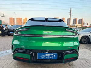 Pour le modèle YU7 2025, voiture 4x4 avec une autonomie de 760 km, une puissance de 508 kW, un couple de 866 Nm, une batterie de 101,7 kWh, autonomie longue portée CLTC, autonomie pure jusqu'à - Product Image 4