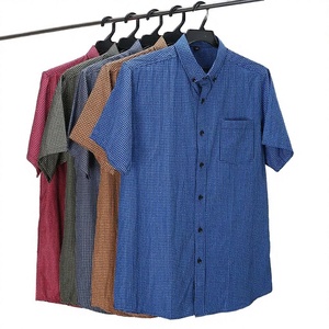 Chemise tissée à manches courtes pour homme grande taille, col carré, respirante, anti-boulochage, infroissable, formelle et décontractée, à carreaux - Product Image 3