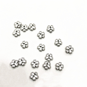 5mm SAKURA ปุ่มเย็บดอกไม้มินิอุปกรณ์เสื้อผ้าของเล่นเครื่องประดับเงินทอง MINI DIY 2หลุมตาโลหะหัวเข็มขัดตุ๊กตากระดุมเสื้อโค้ท - Product Image 5